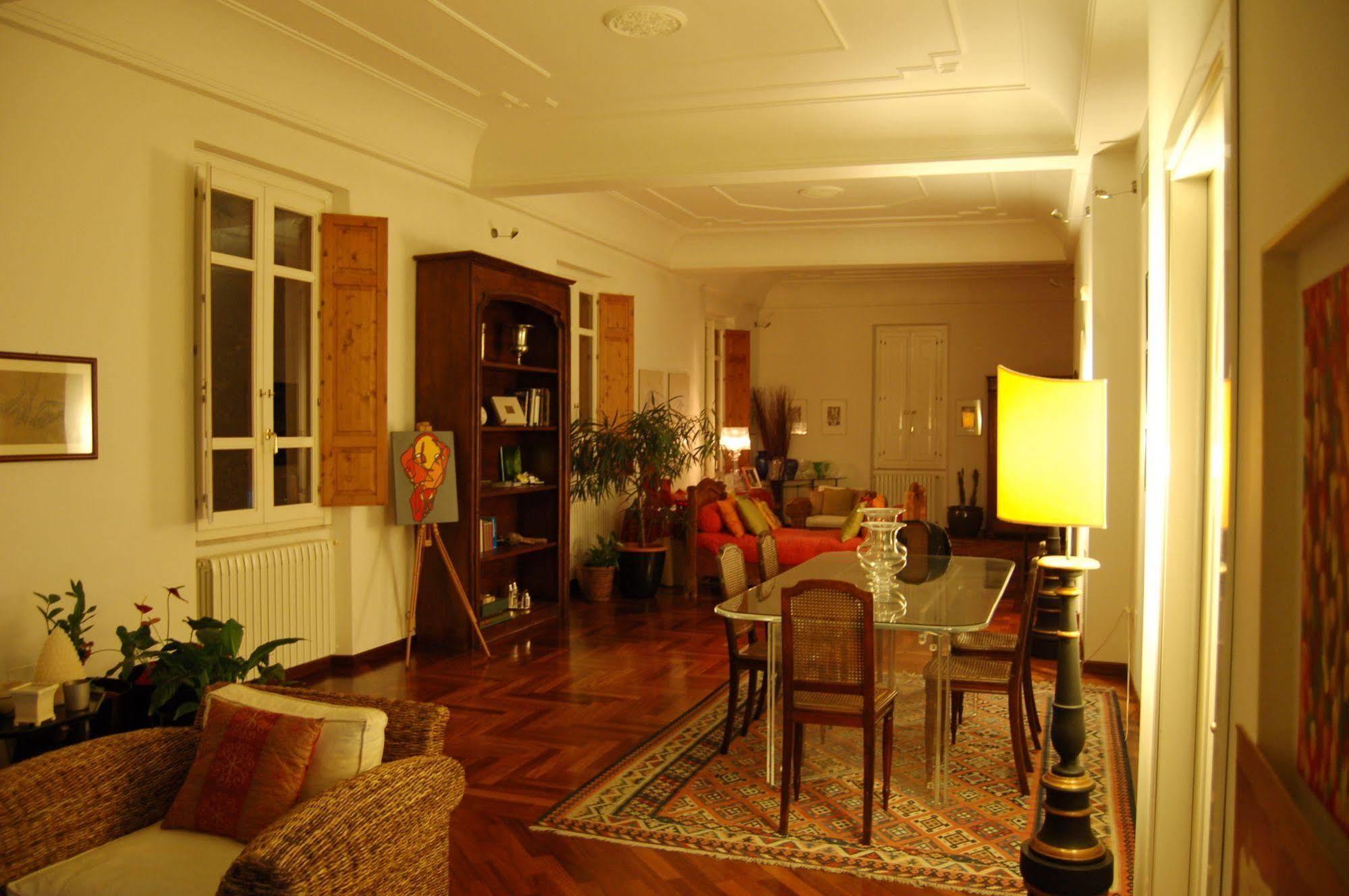B&B St. Remy Кальярі Екстер'єр фото